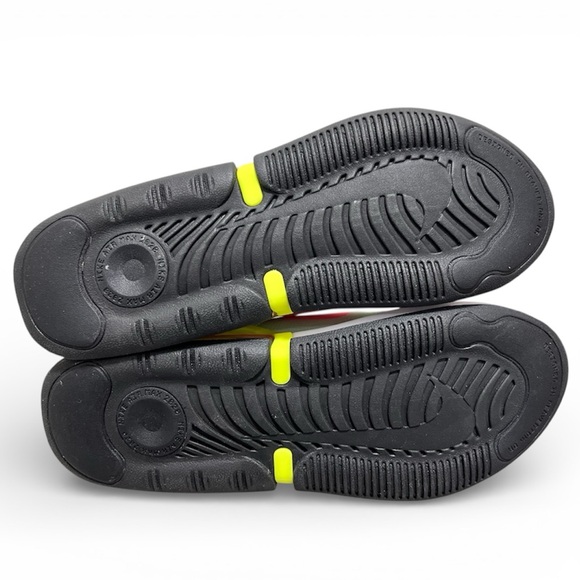 NIKE AIR MAX UP 'BARELY GREEN VOLT' SIZE 9 - Picture 4 of 7